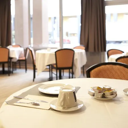 Mariale By Popinns Apart Otel Lourdes