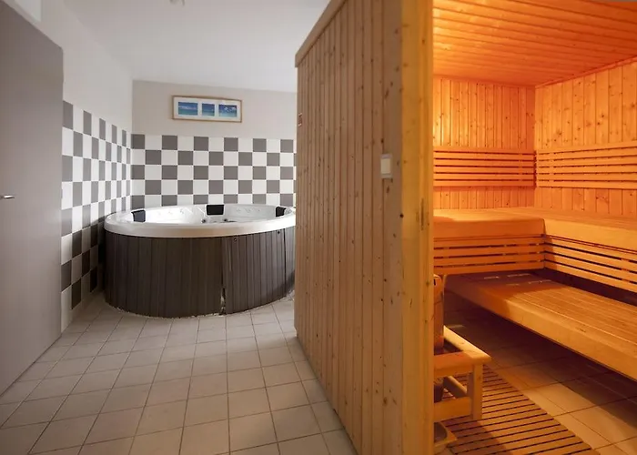 Aparthotel Mariale By Popinns