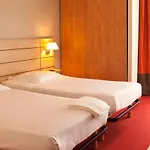 Mariale By Popinns Aparthotel Lurdy