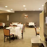 Aparthotel Mariale By Popinns Lurdy